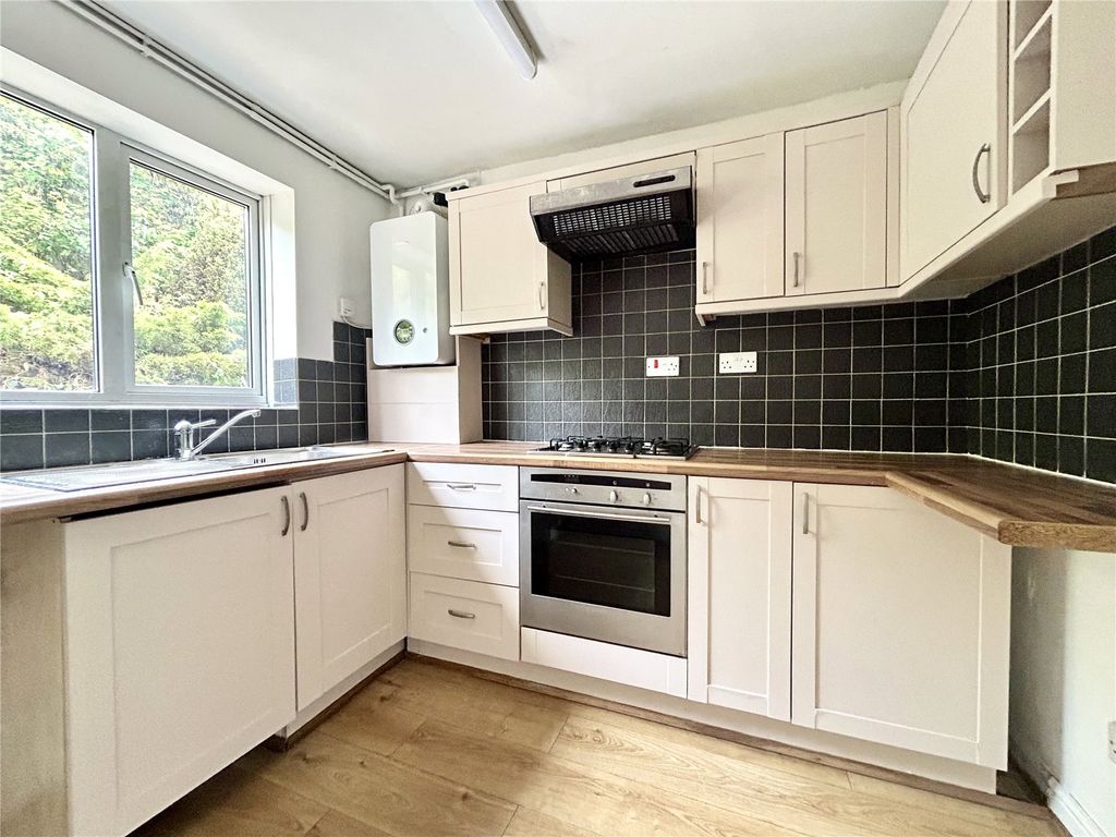 Property photo 2 of 10 Picture No. 23