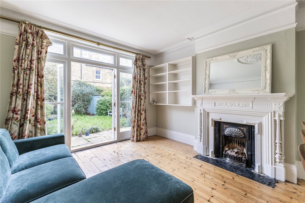 Property photo 2 of 12 Reception