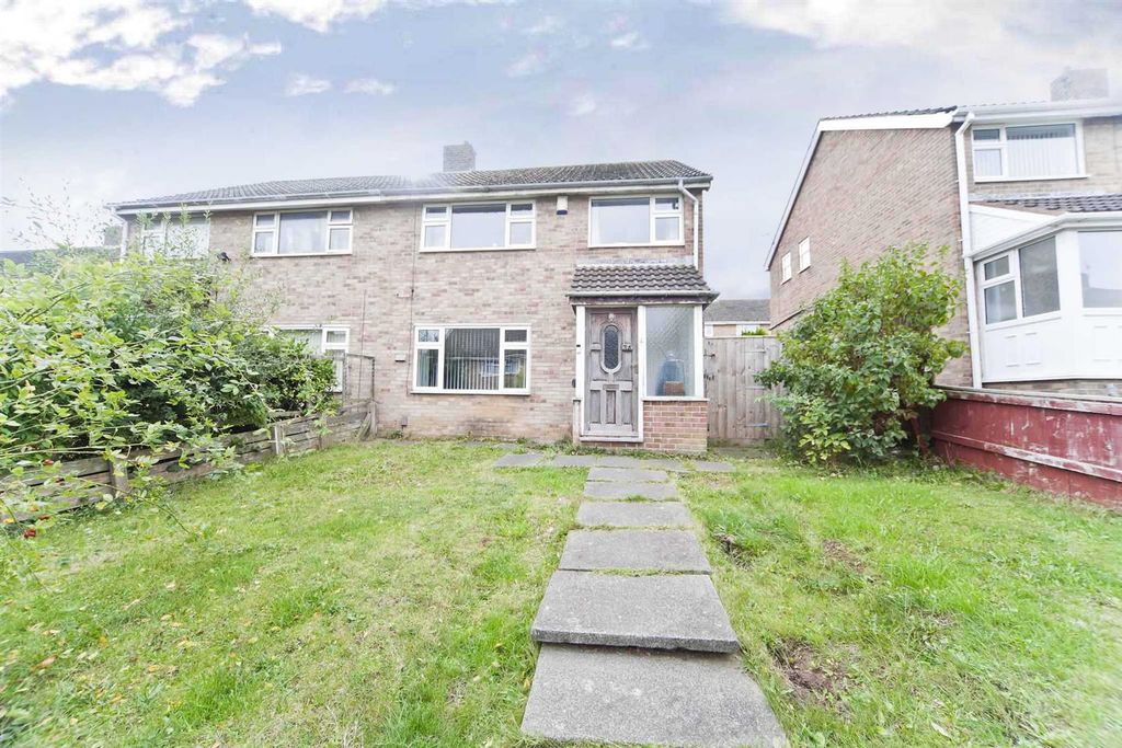 Property photo 1 of 18