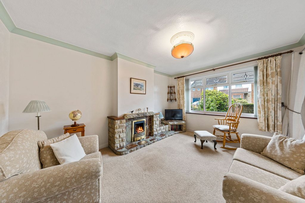 Property photo 2 of 22