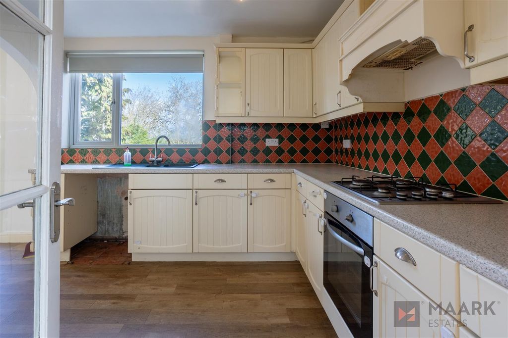 Additional image 12 of 3 bed semi-detached house to rentWoodgate Drive, Birstall, Leicester LE4