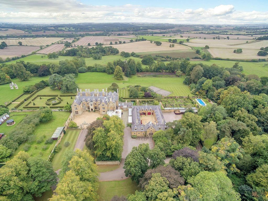 Property photo 2 of 7 Holdenby_Estate_Ph-13.Jpg