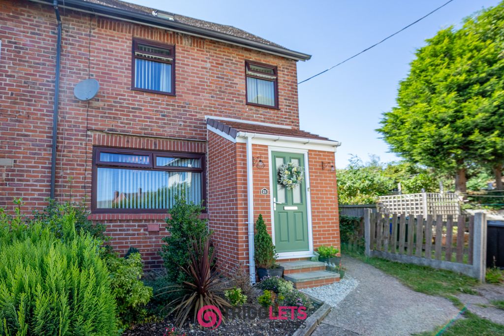 Property photo 3 of 32