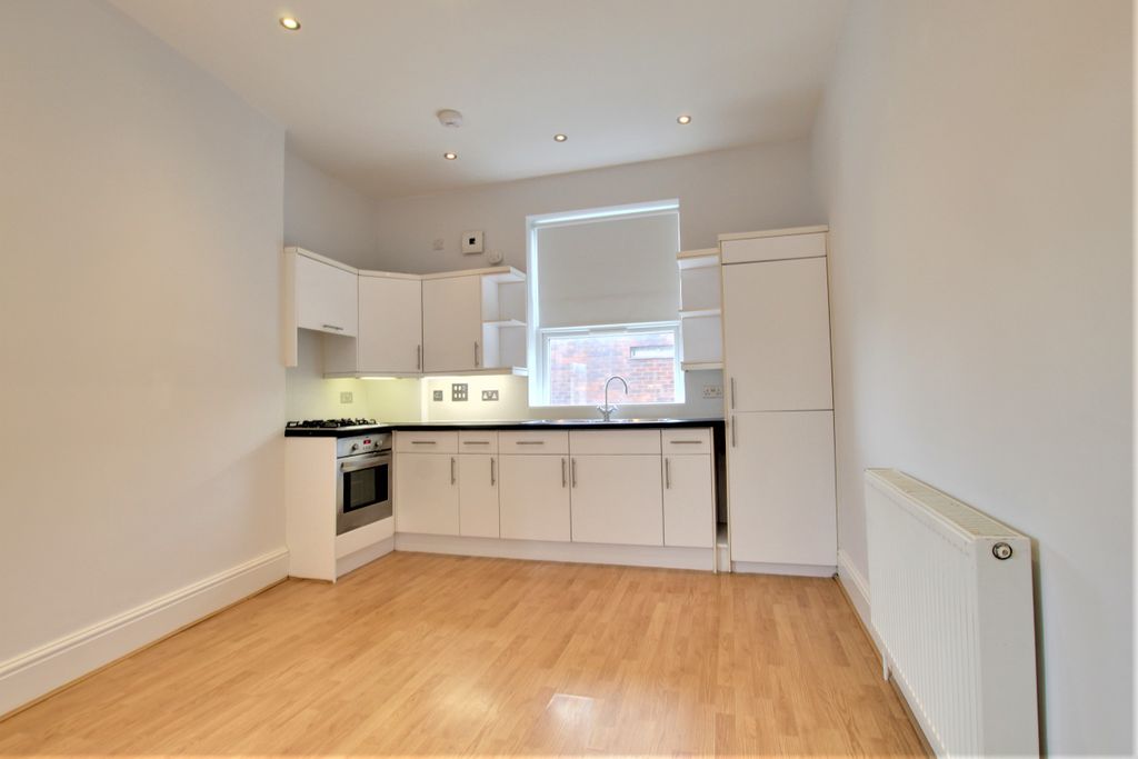 Property photo 2 of 6 2 Kitchen.Jpg
