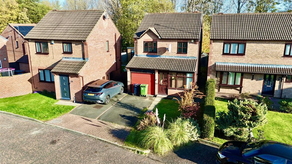 Property photo 1 of 14 External