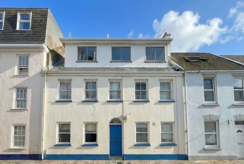 Property photo 1 of 6