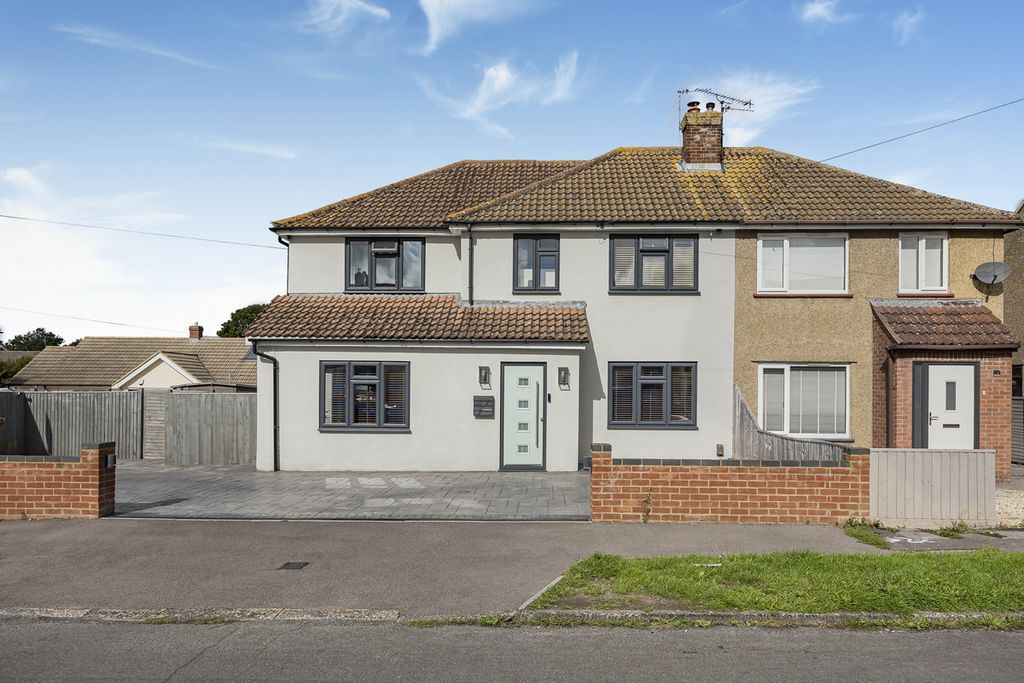 Property photo 1 of 29