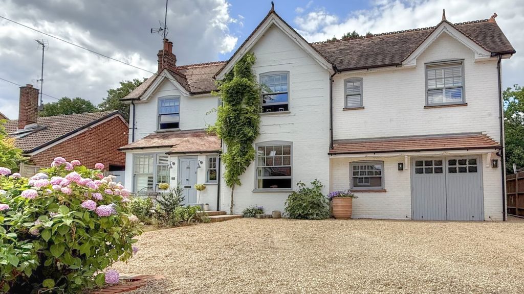 Property photo 1 of 35