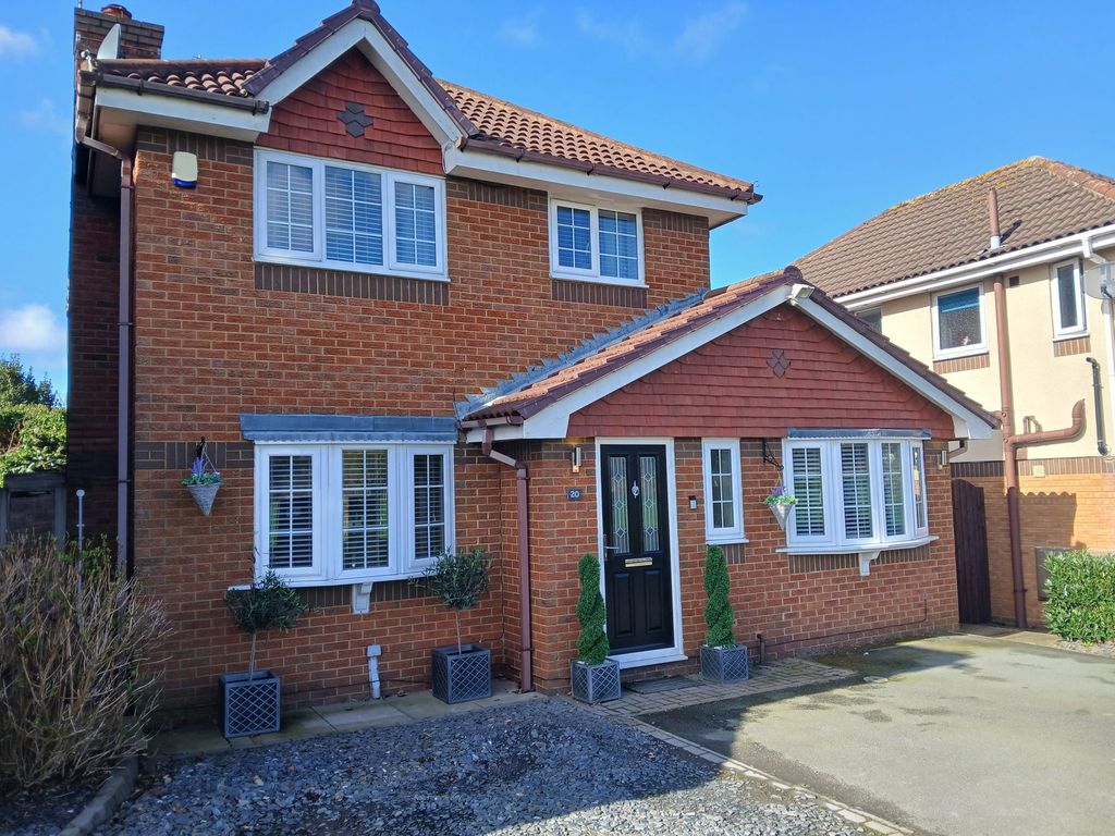 Property photo 1 of 32