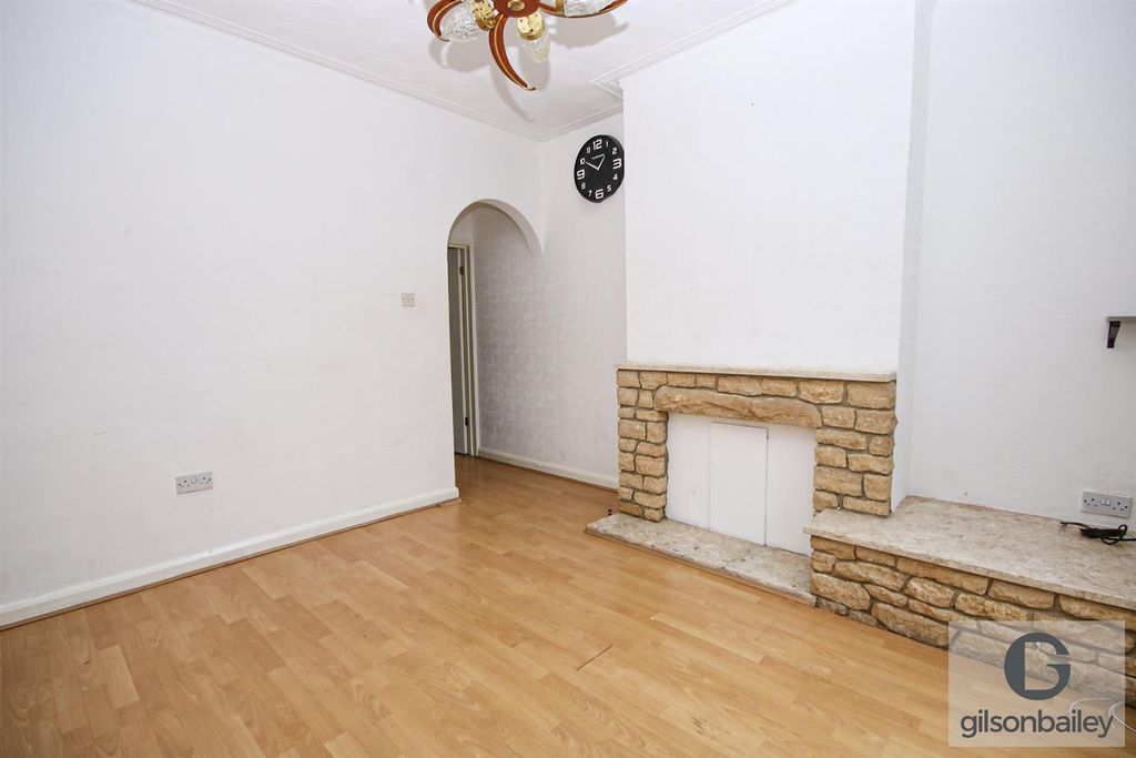 Property photo 2 of 12 12-Img_2985.Jpg