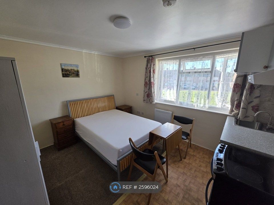 Property photo 2 of 5