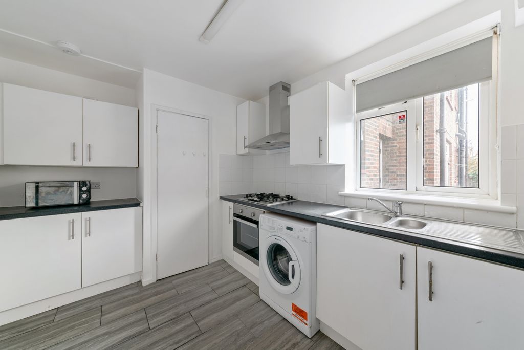 Property photo 1 of 7 Photo 1