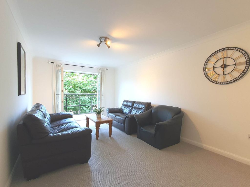 Property photo 3 of 11