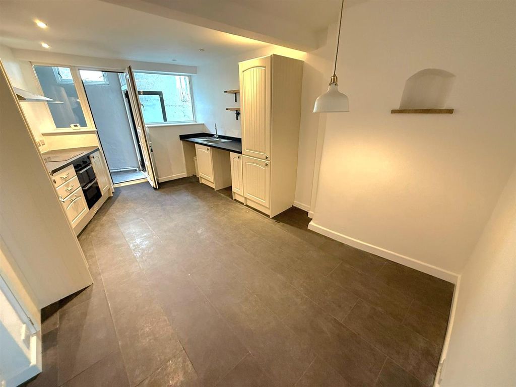 Property photo 2 of 18 Kitchen &amp; Dining.Jpg