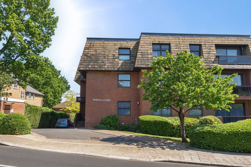 Property photo 3 of 24