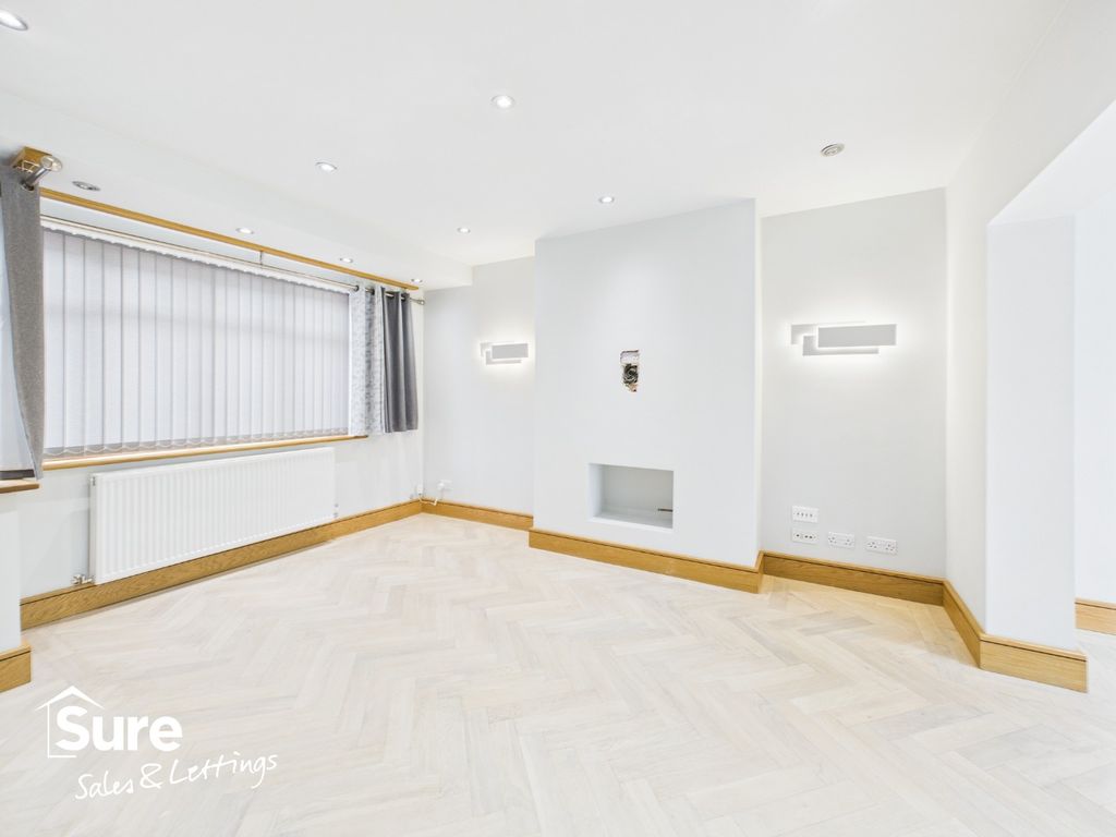 Property photo 2 of 23 3068494