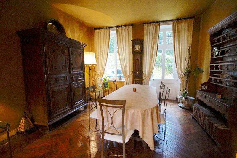 Property photo 3 of 18 Photo 3