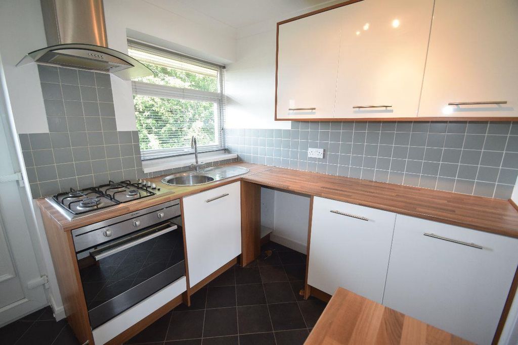 Property photo 2 of 5 Kitchen