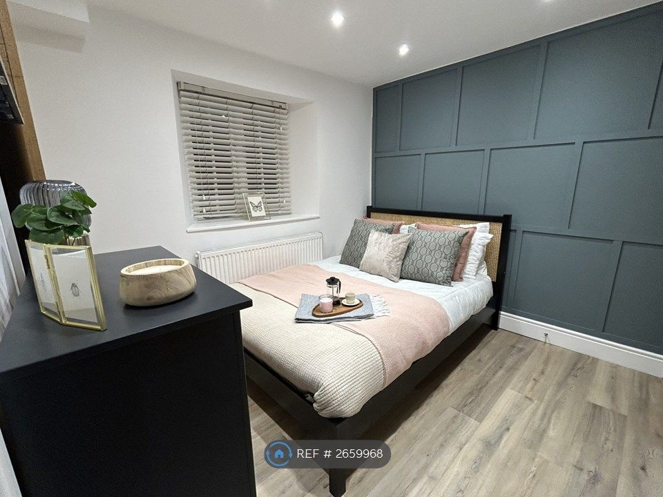 Property photo 1 of 10 Room 1