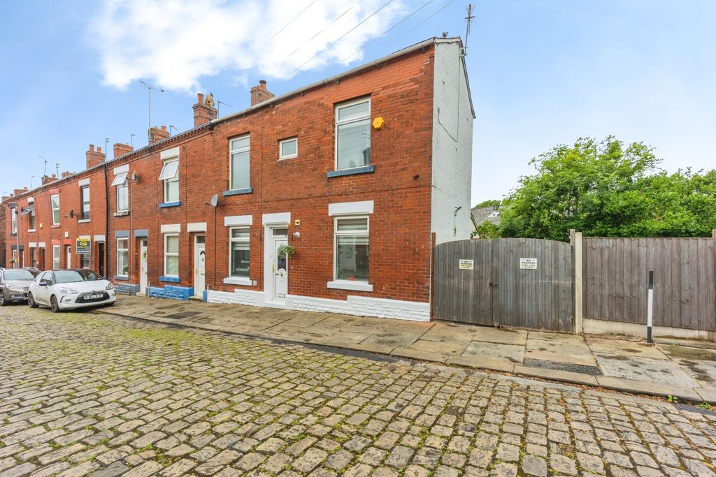 Property photo 1 of 15