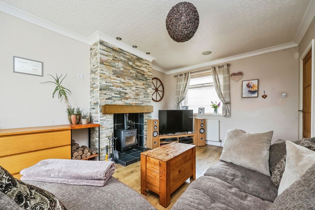 Property photo 3 of 18 Pbox-Img.Jpg