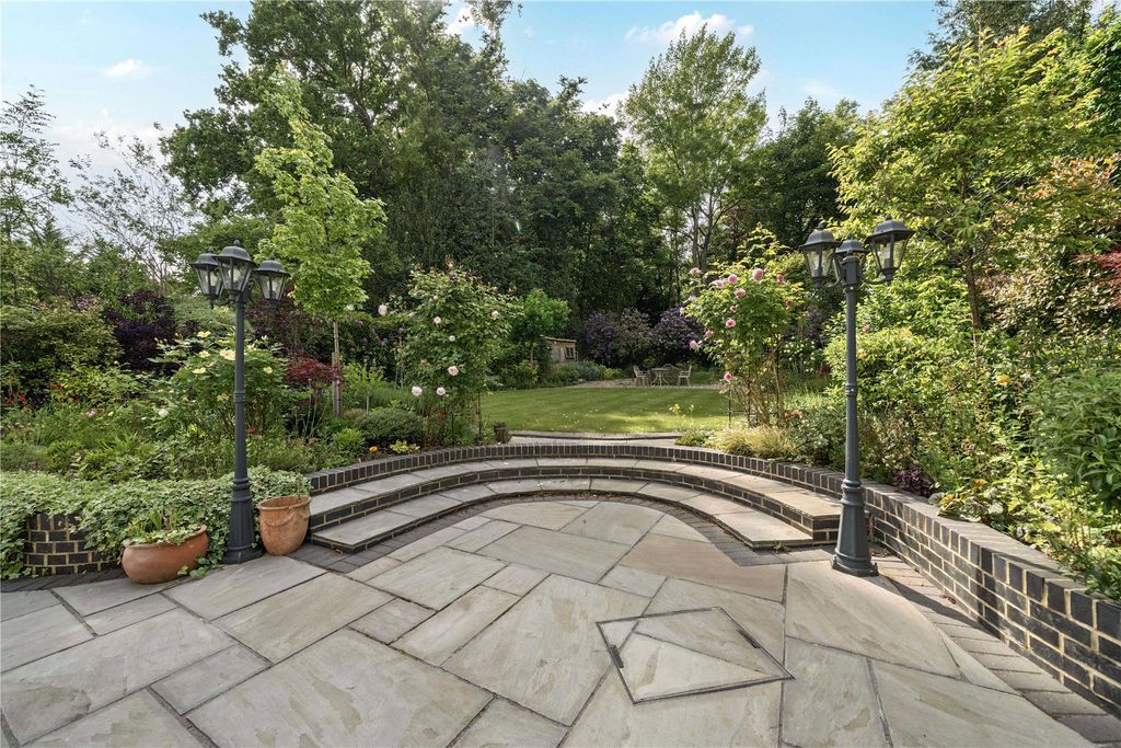 Property photo 3 of 23 Picture No. 06