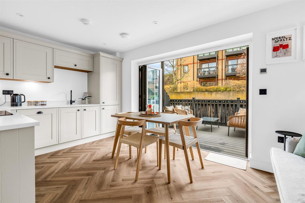 Property photo 3 of 24 Internal.Jpg