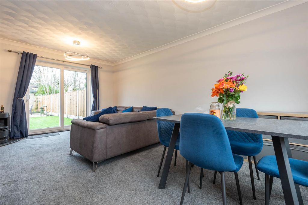 Property photo 2 of 19 Lounge/Dining Room