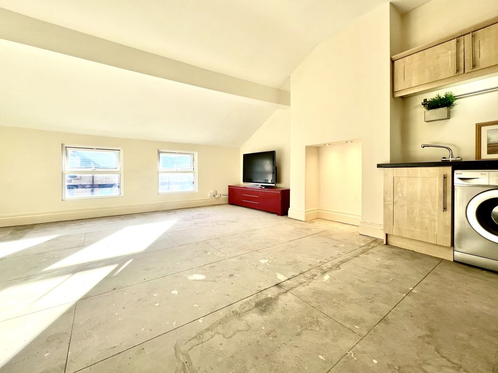 Property photo 1 of 12 Img_1565
