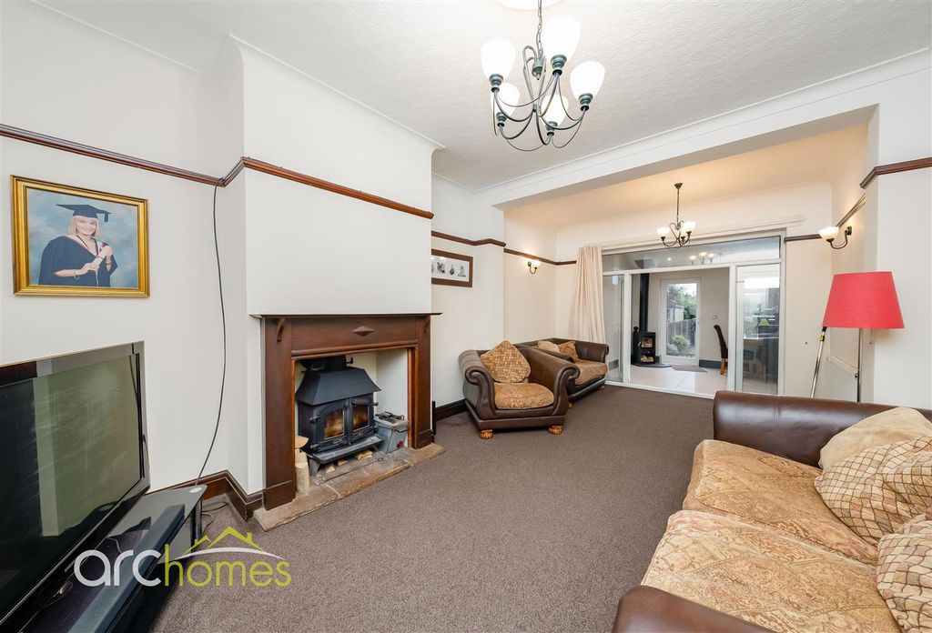 Property photo 3 of 40 Newbrookrd-15.Jpg