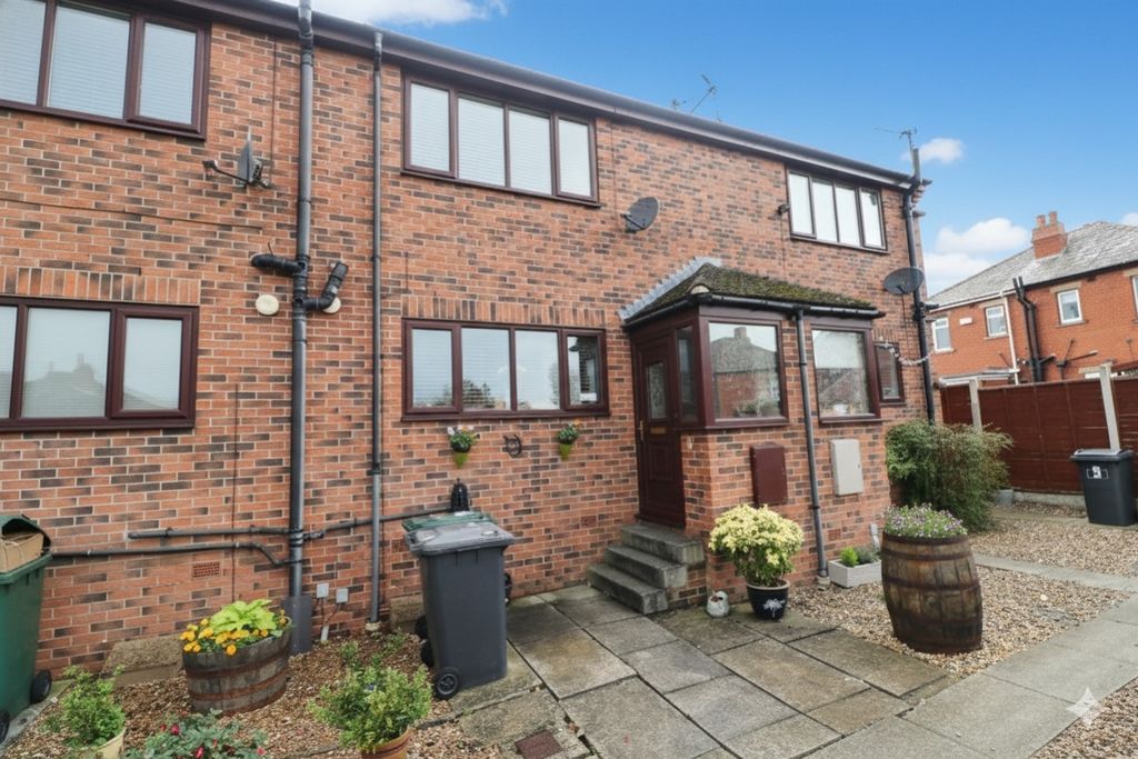 Property photo 1 of 17 Gemini_Generated_Image_J2Bxtxj2Bxtxj2Bx (1)