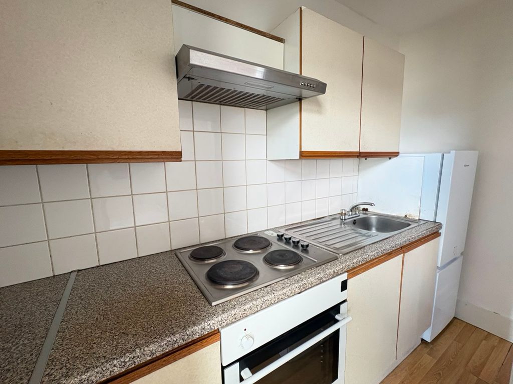 Property photo 2 of 3