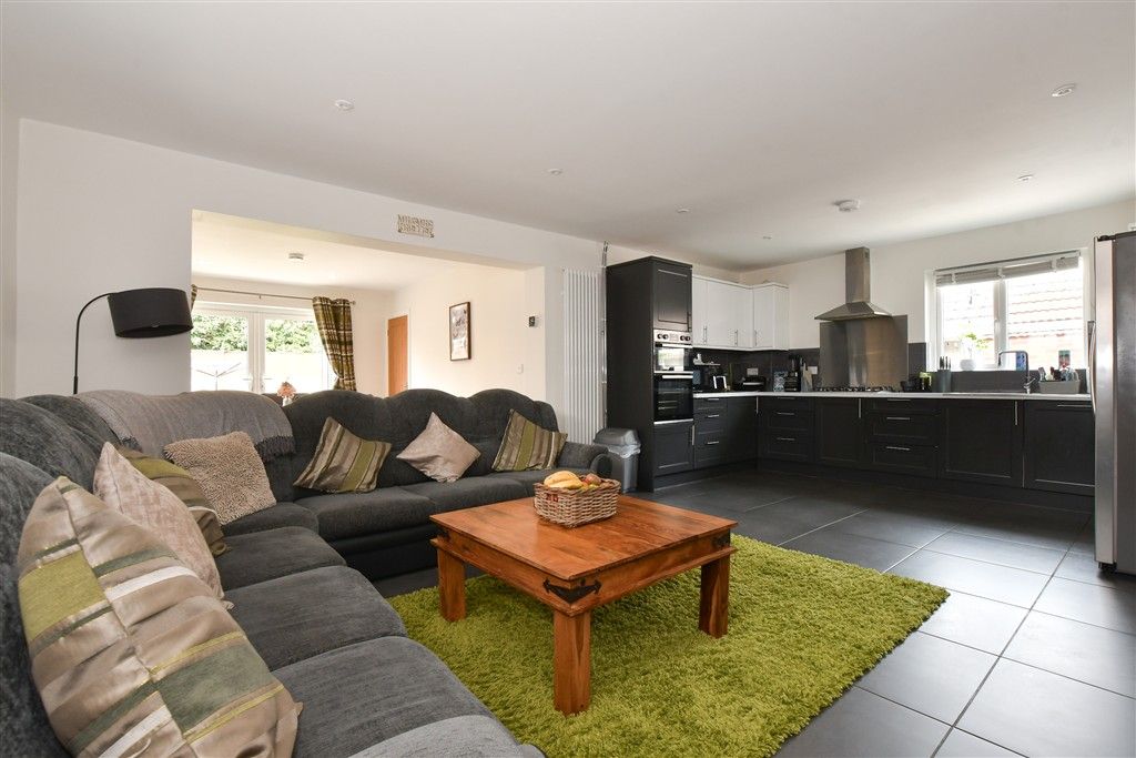 Property photo 2 of 16 Kitchen/ Living Area