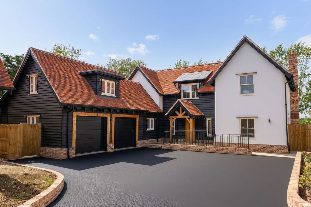 Property photo 1 of 24