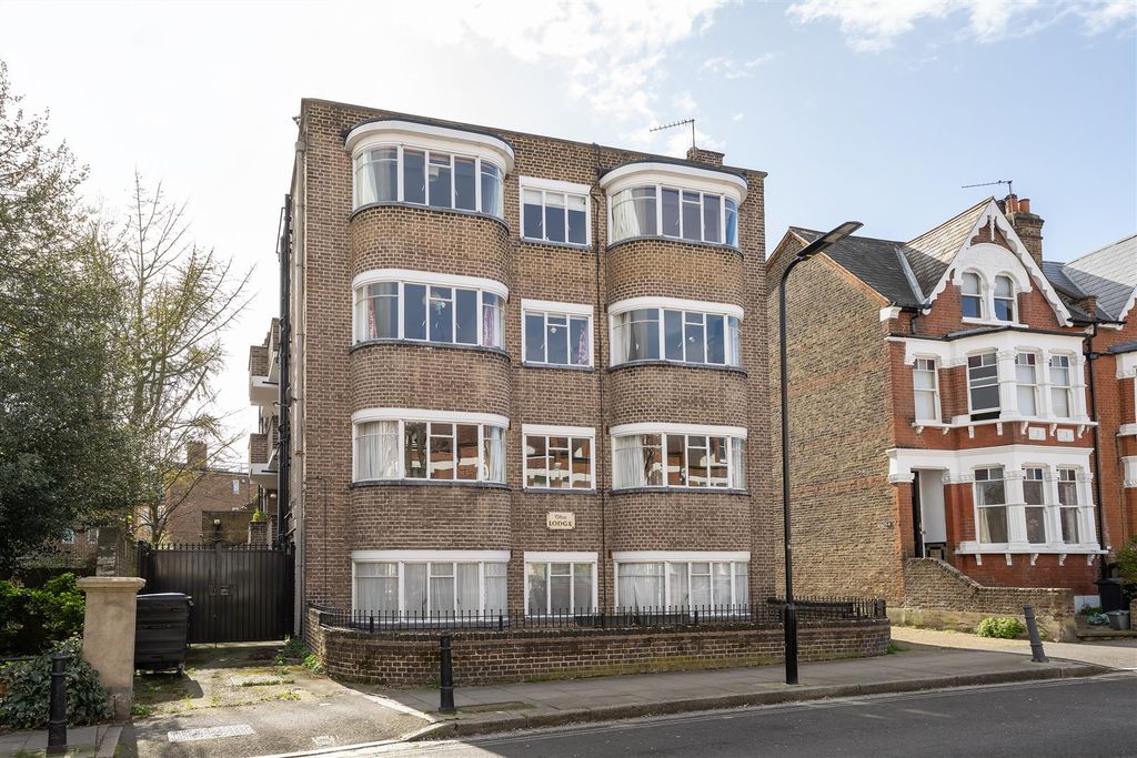 Property photo 1 of 23 The Lodge, N16