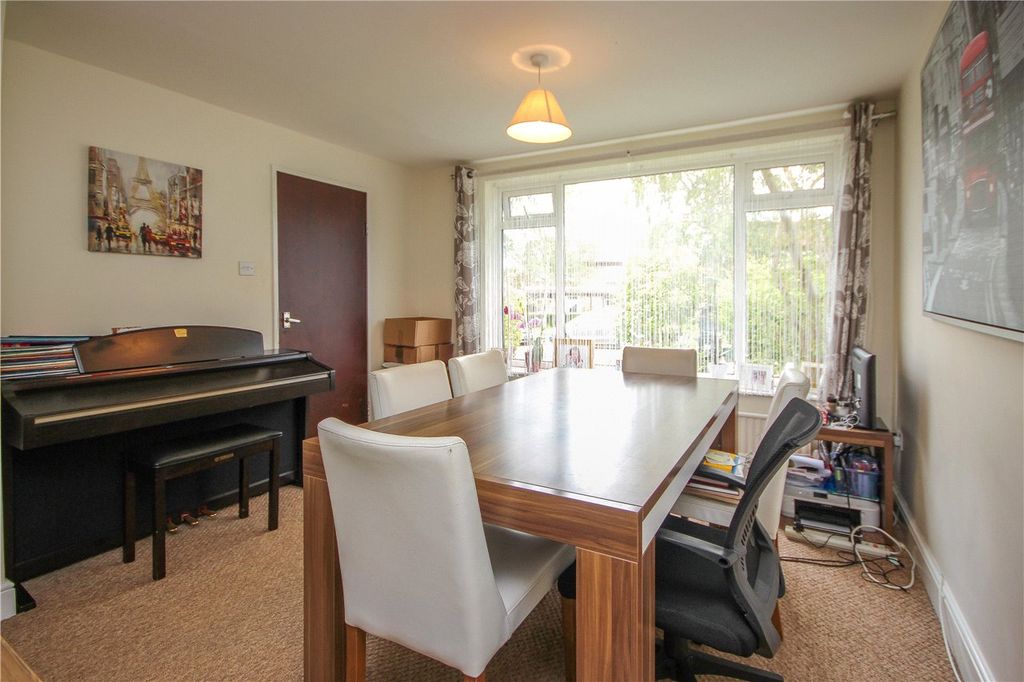 Property photo 3 of 12 Dining
