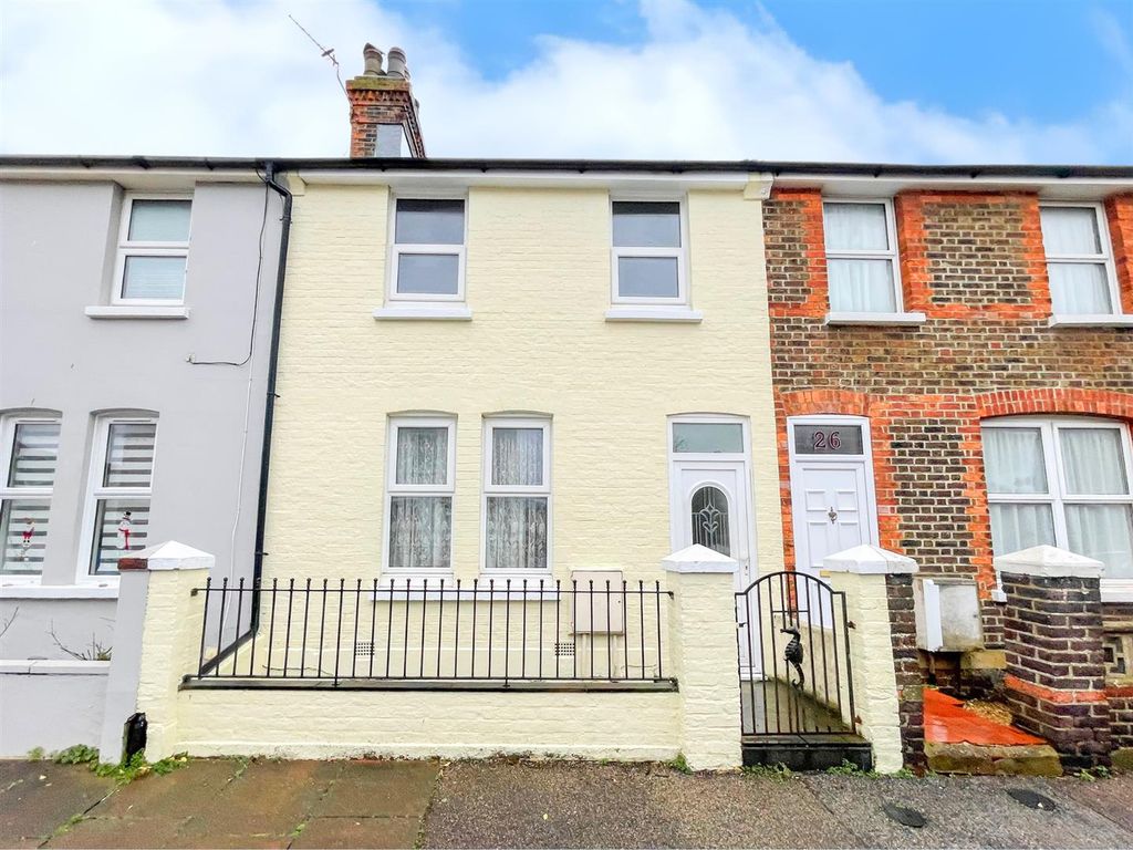 Property photo 1 of 13 Untitled Design - 2025-12-19T163917.982.Png