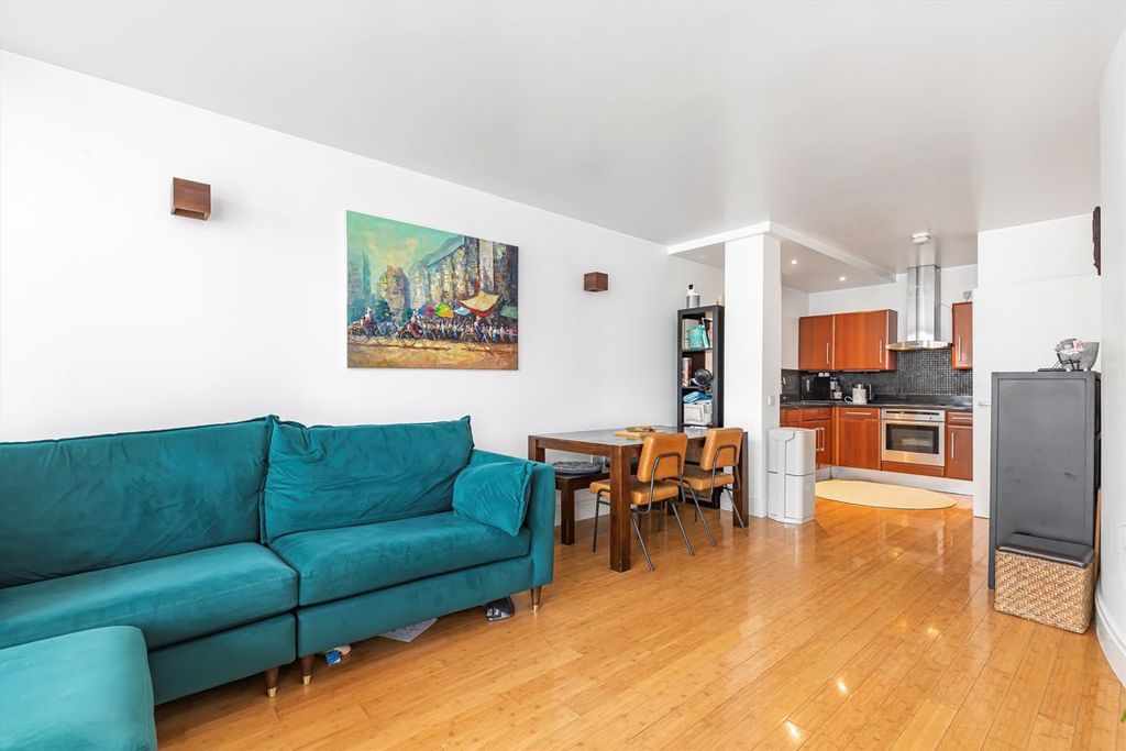 Property photo 2 of 5
