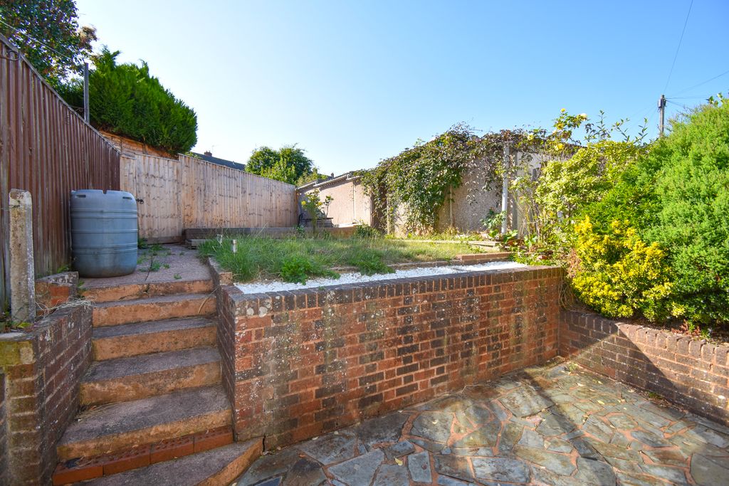 Property photo 2 of 23