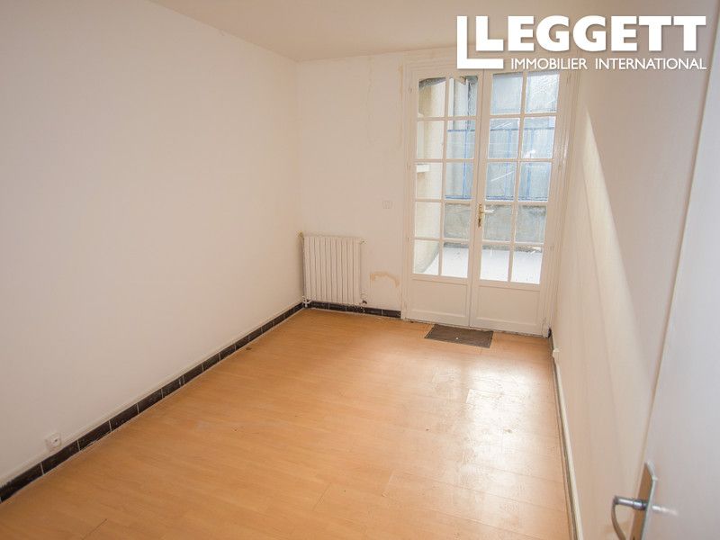 Property photo 3 of 10