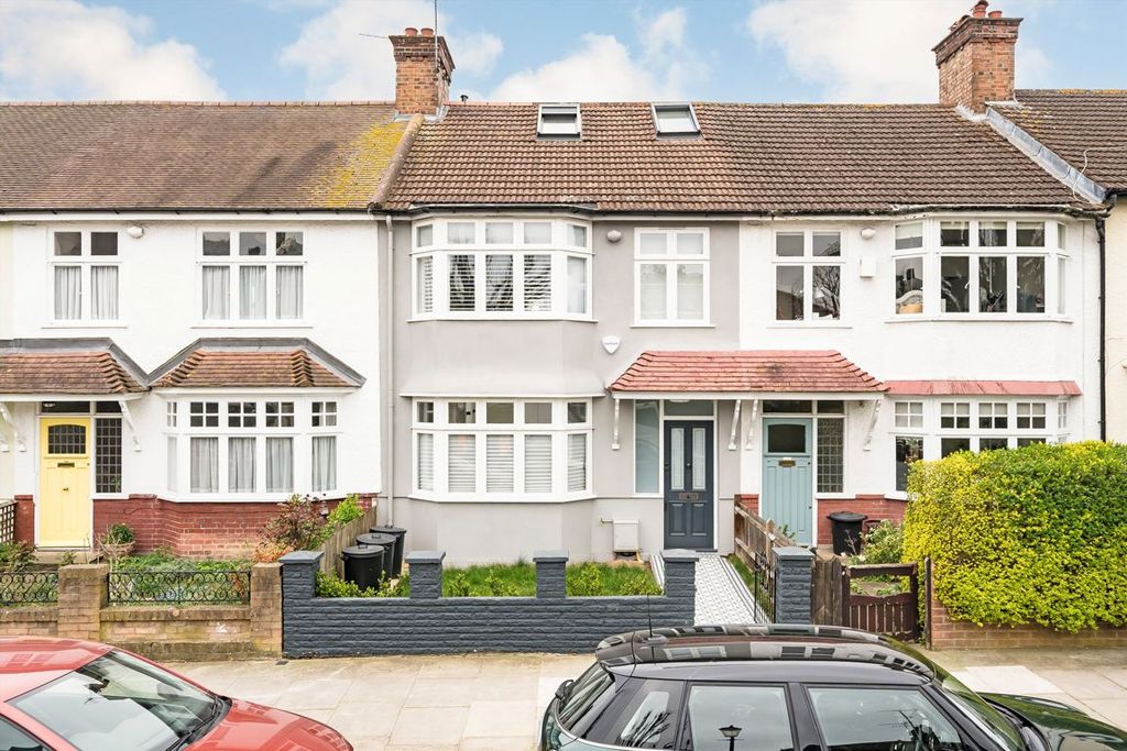 Property photo 1 of 12