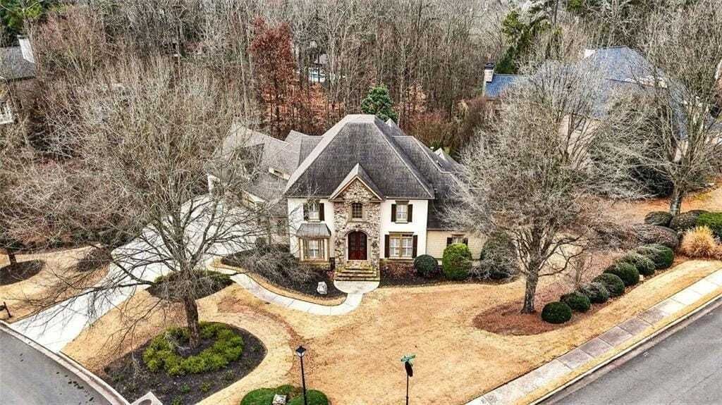 Property photo 1 of 30