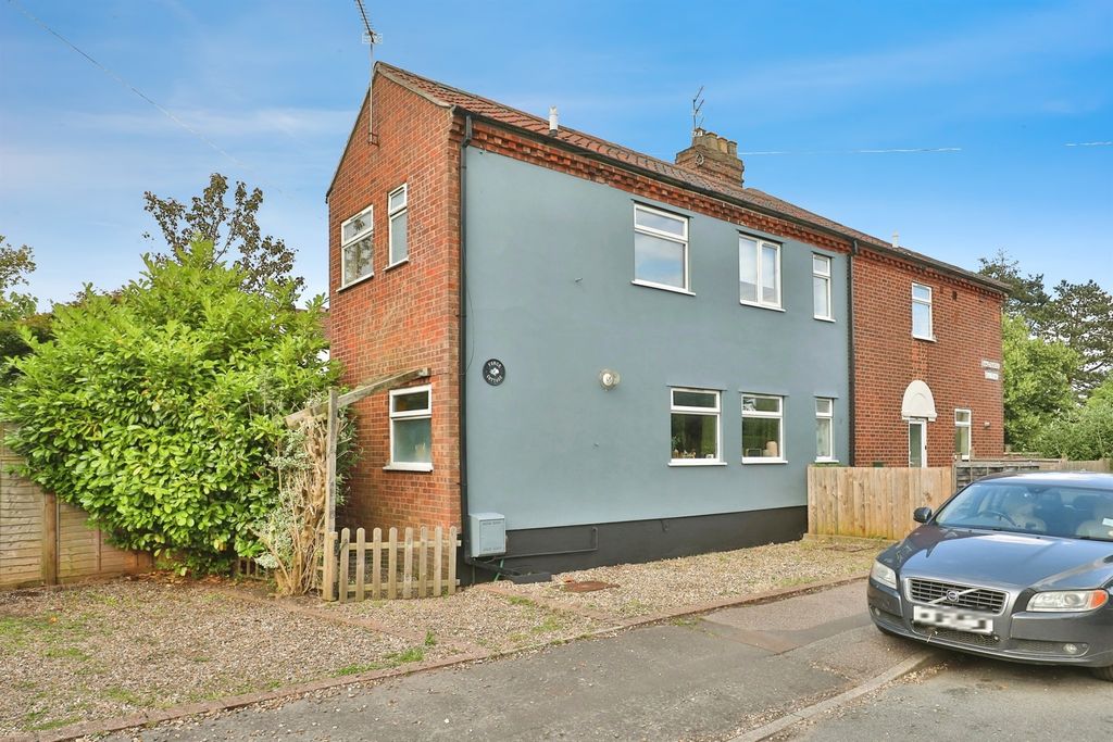 Property photo 1 of 17 Image