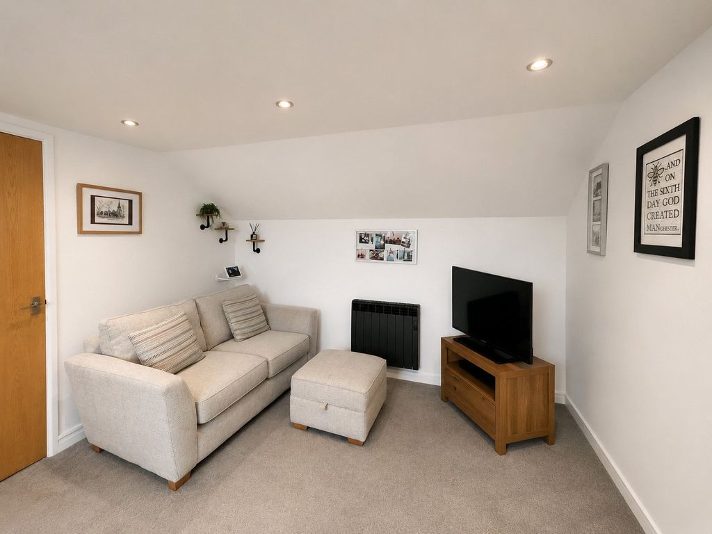 Property photo 1 of 9 Picture No. 25
