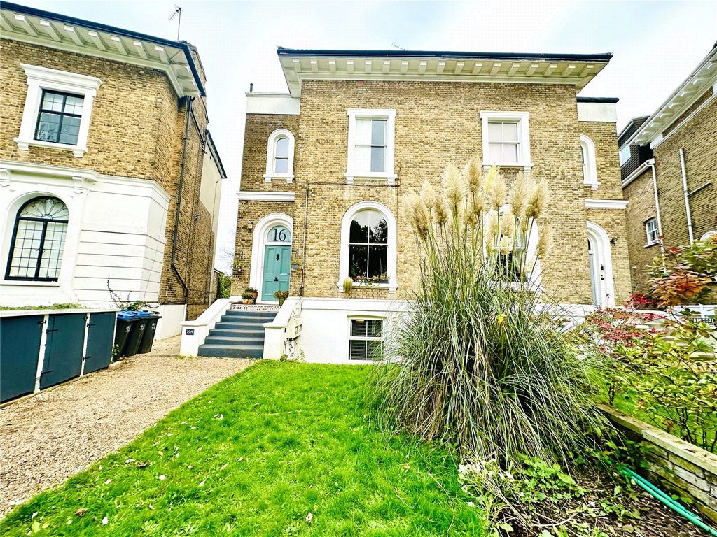 Property photo 1 of 18 Picture No. 01