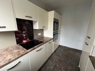 Property photo 3 of 11 Kitchen