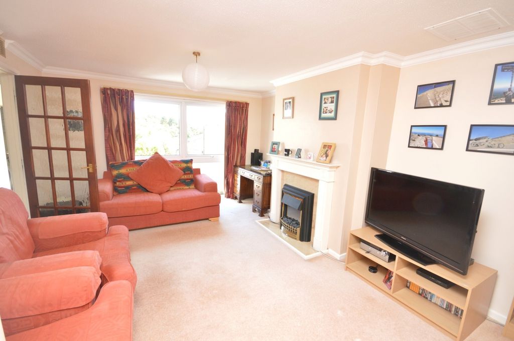 Property photo 2 of 18 2 - Picture No. 30