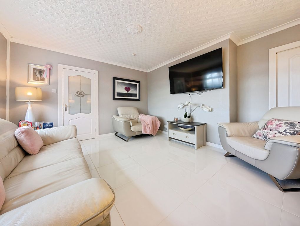 Property photo 2 of 27 Living Room