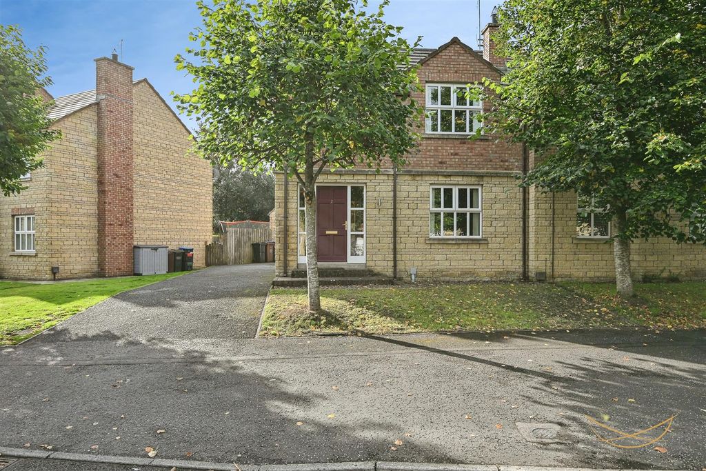 Property photo 2 of 35 Dhp-2.Jpg