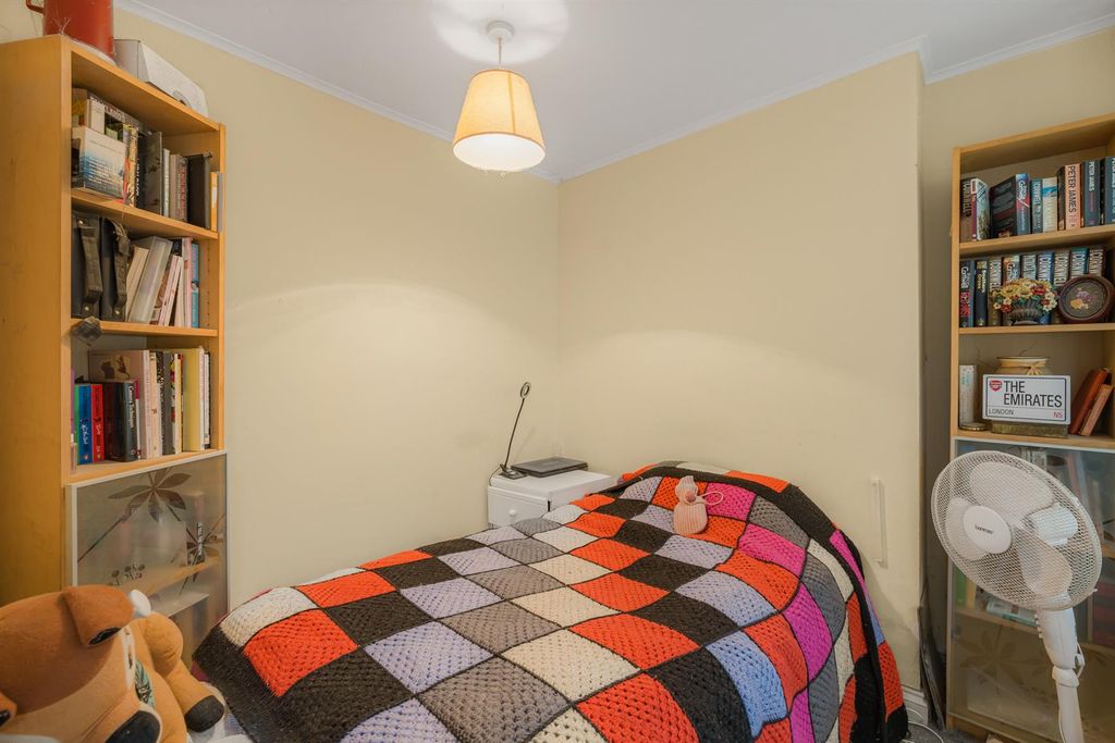 Property photo 3 of 19 32Pt-3.Jpg